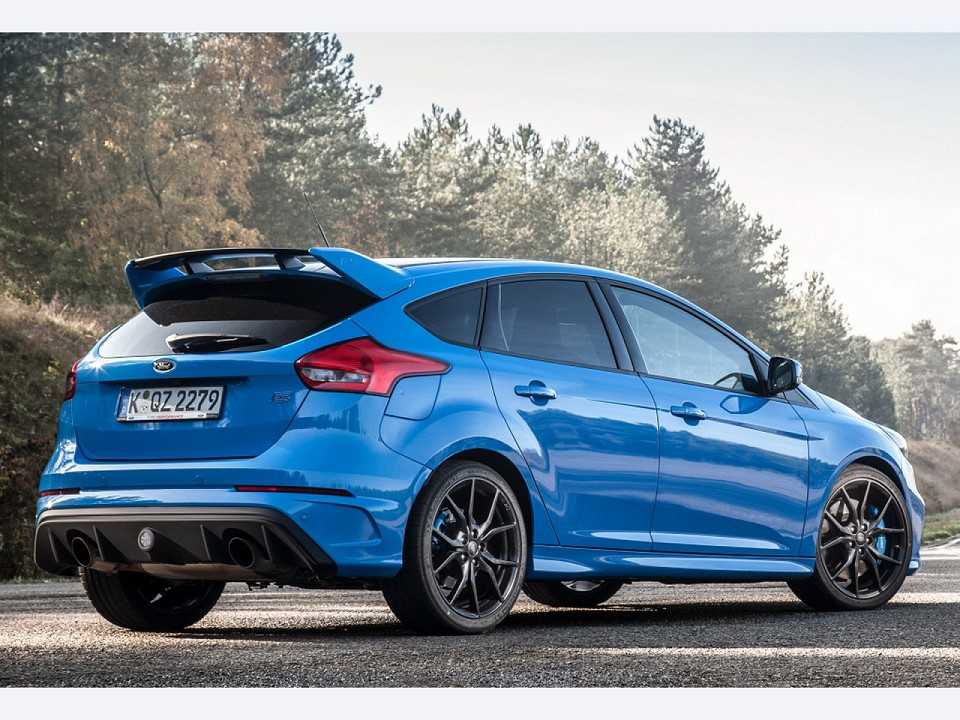 FordFocus RS 2016 - ngulo traseiro