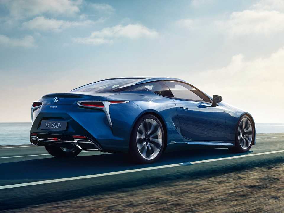 LexusLC 2017 - ngulo traseiro