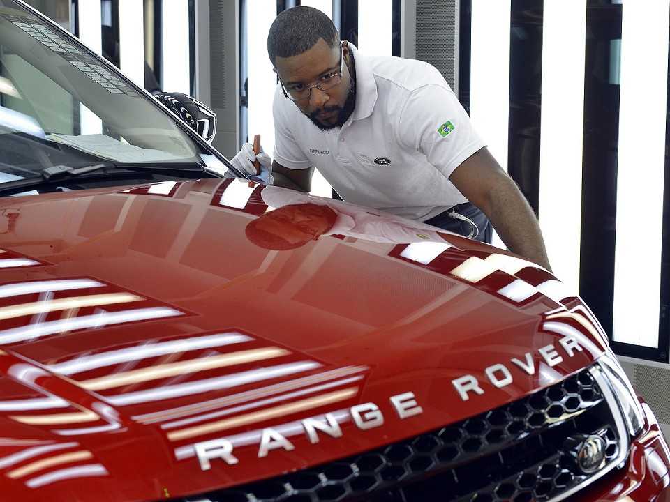 Range Rover Evoque nacional já chegou às lojas