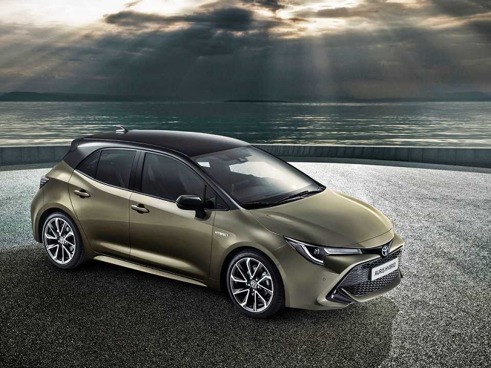 ToyotaAuris 2019 - ngulo frontal