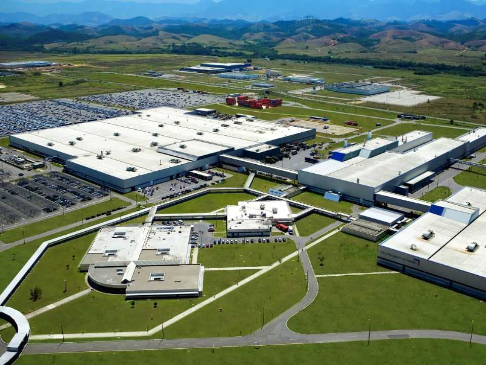 Fábrica da Peugeot-Citroën em Porto Real (RJ): produção bem inferior à capacidade