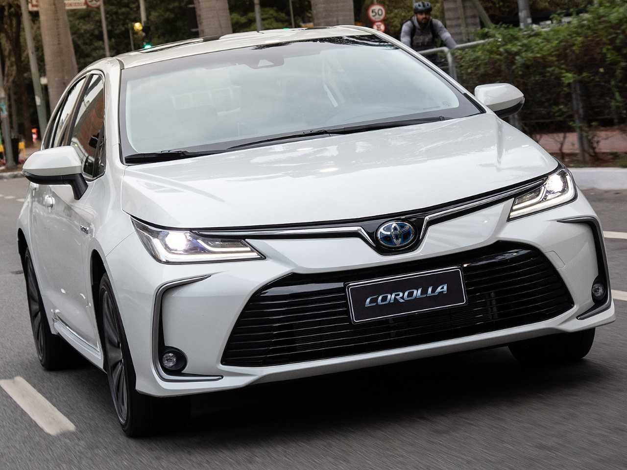 Toyota Corolla usado (geração 11) é completo e mais barato que Yaris
