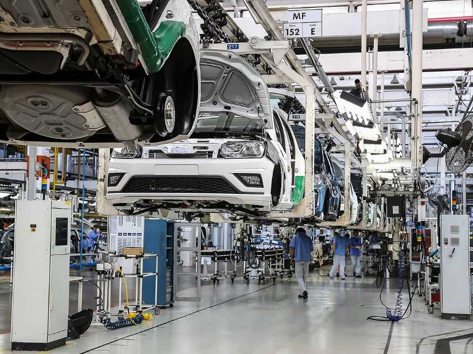 Linha de produção da VW em Taubaté (SP)