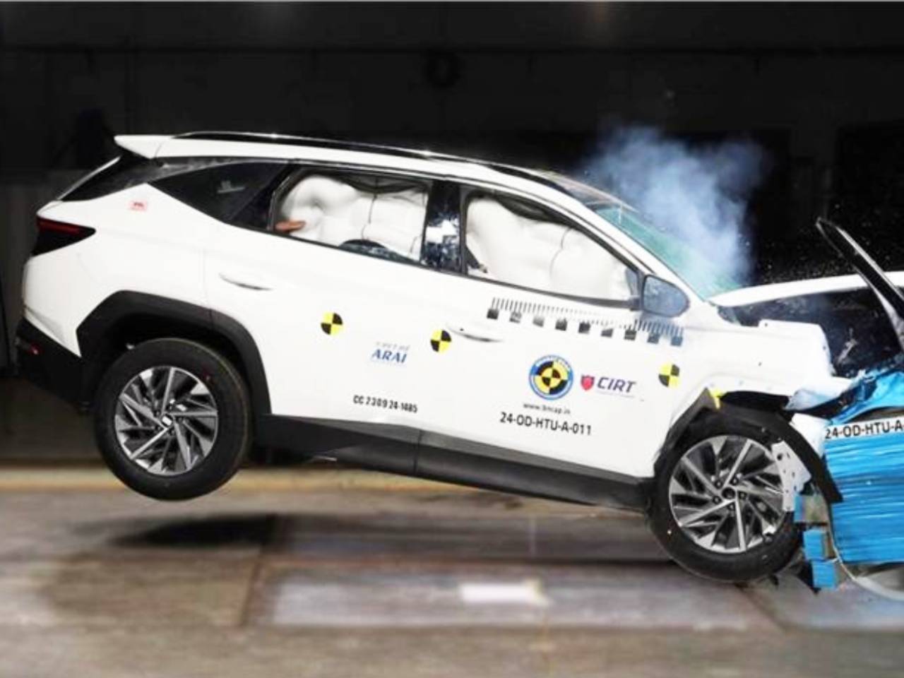 Hyundai Tucson da nova geração passa por teste de colisão e sai com nota máxima