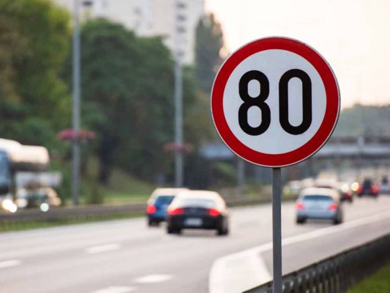 Excesso de velocidade continua sendo a infração mais cometida no Brasil atualmente