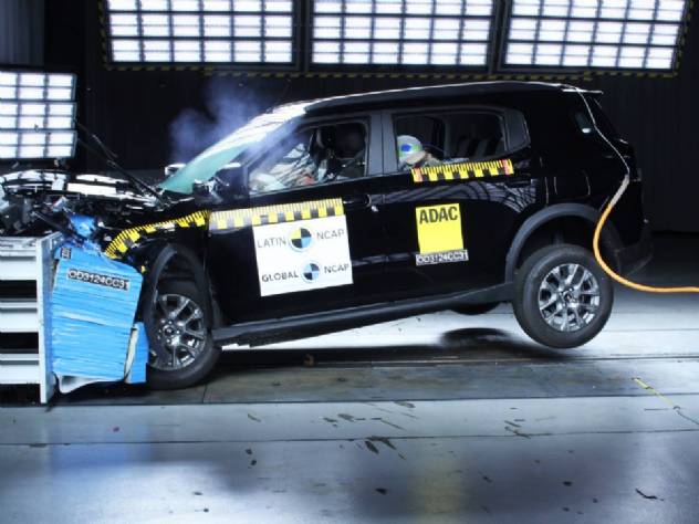 Citron C3  reprovado em teste de coliso do Latin NCAP; veja vdeo