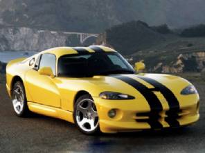 Dodge Viper V10 8.4 que faz 2,8 km/l e outros 4 carros grandes para fugir