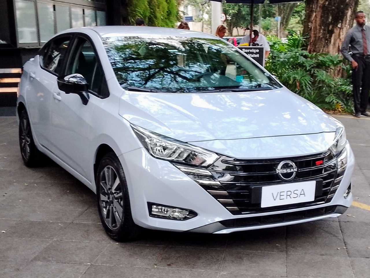 Nissan Versa SR 2025
