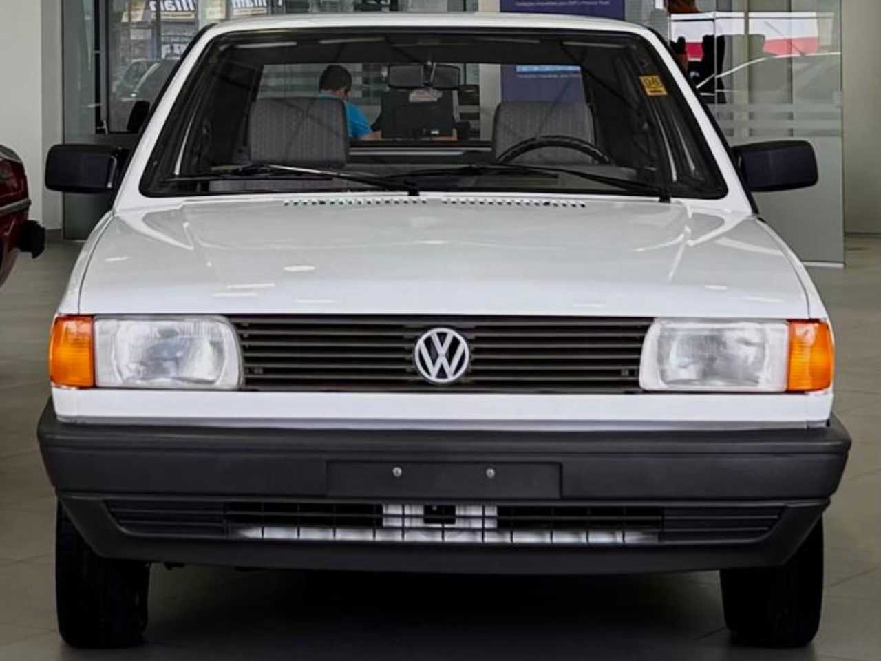 VW Gol 1000 em estado de 0 km exatamente como sai da linha de montagem da marca alem