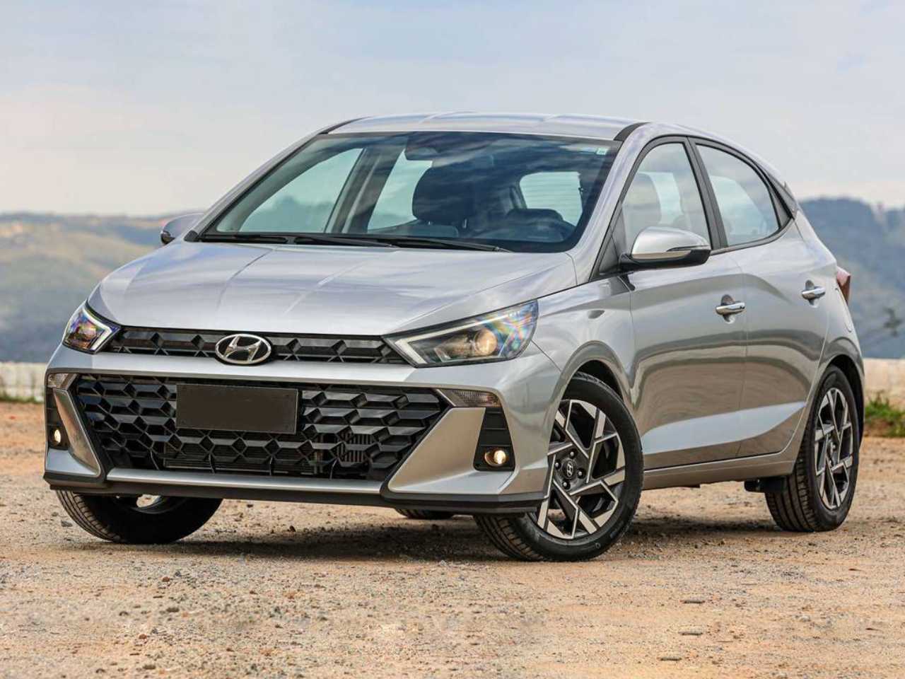 Hyundai HB20 da linha 2025 aparece como o carro mais vendido na primeira quinzena de junho