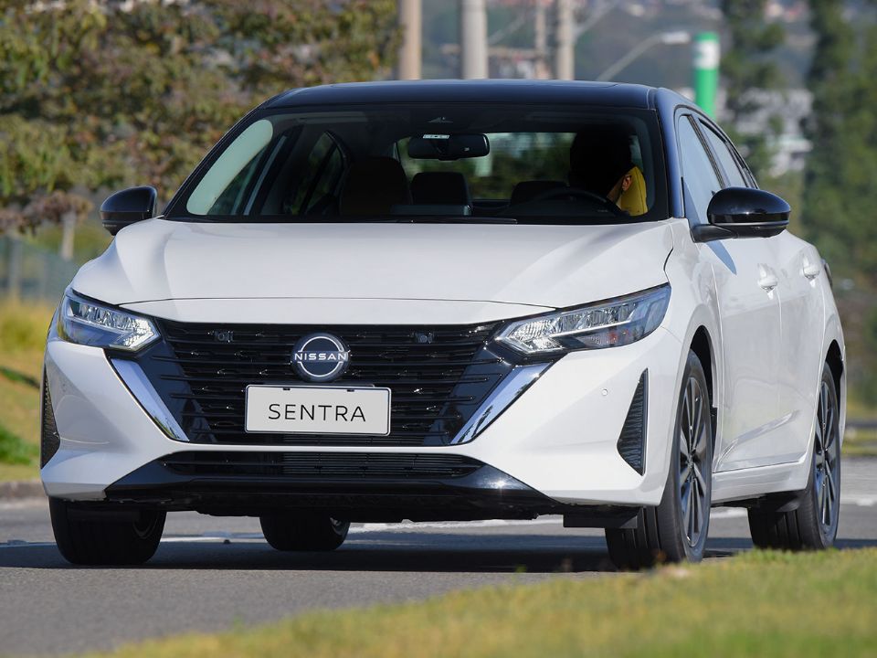 NissanSentra 2025 - frente