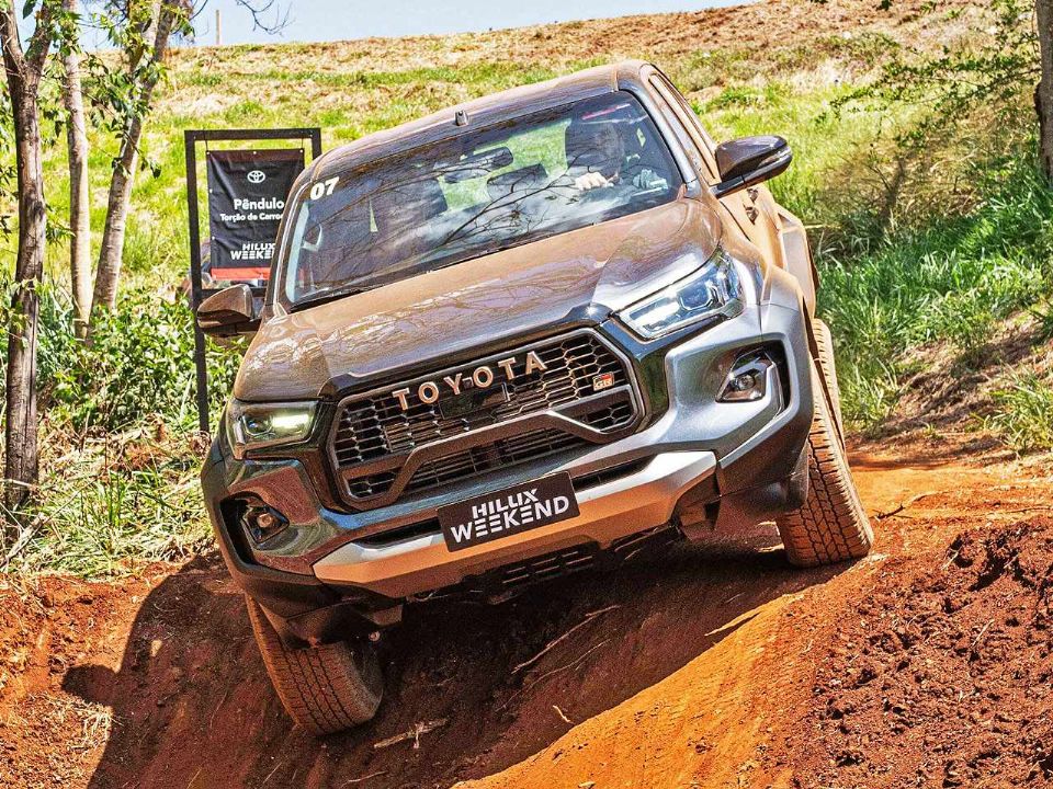 ToyotaHilux 2024 - ngulo frontal