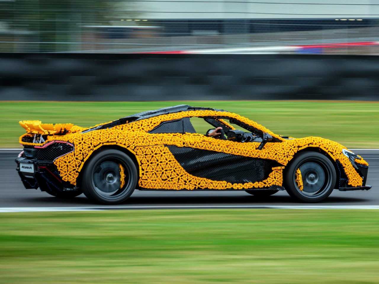 McLaren P1