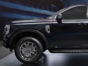 Ford anuncia a Ranger Black sem mostrar por dentro, mas j sabemos como 