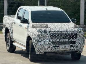 Flagra! Nova Toyota Hilux  vista em testes: o que esperar da picape reestilizada?